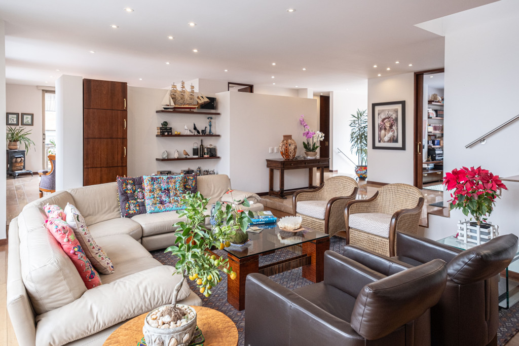 Apartamento en venta en El Refugio, Bogotá · foto 3 de 24