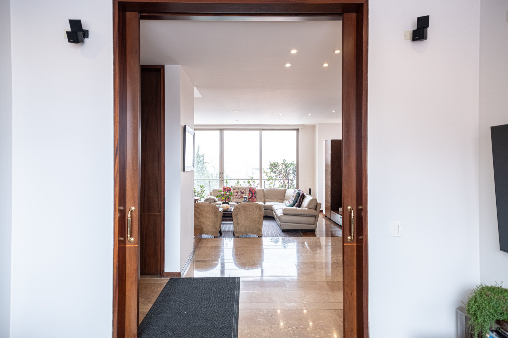 Apartamento en venta en El Refugio, Bogotá · foto 8 de 24