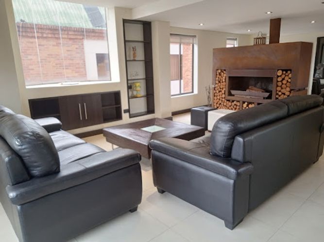 Apartamento en venta en El Contador, Bogotá · foto 2 de 24