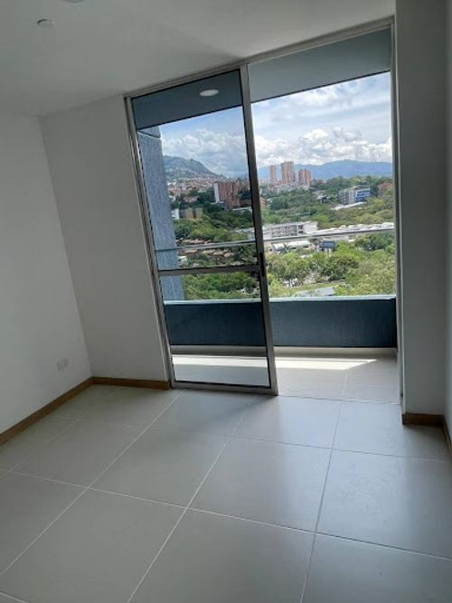 Apartamento de 2 alcobas en arriendo en San German, Medellín, 70 m² · foto 4 de 9