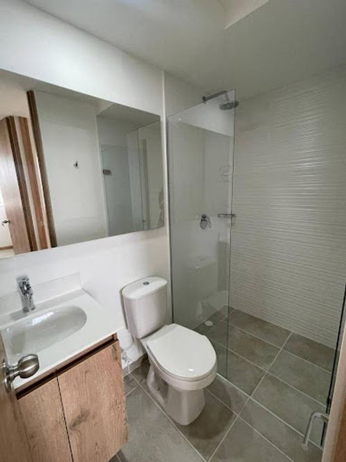 Apartamento de 2 alcobas en arriendo en San German, Medellín, 70 m² · foto 8 de 9