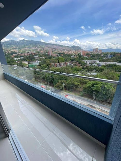 Apartamento de 2 alcobas en arriendo en San German, Medellín, 70 m² · foto 9 de 9