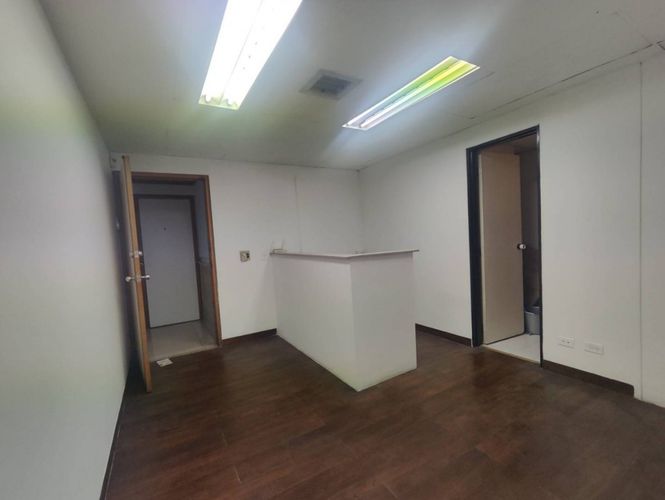 Oficina en arriendo en Milla De Oro, Medellín, 40 m² · foto 13 de 14