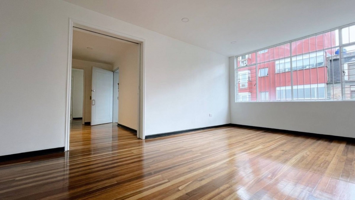 Apartamento en venta en La Macarena, Bogotá · foto 3 de 24