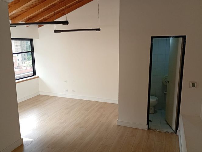Oficina en arriendo en El Poblado, Medellín, 110 m² · foto 6 de 15