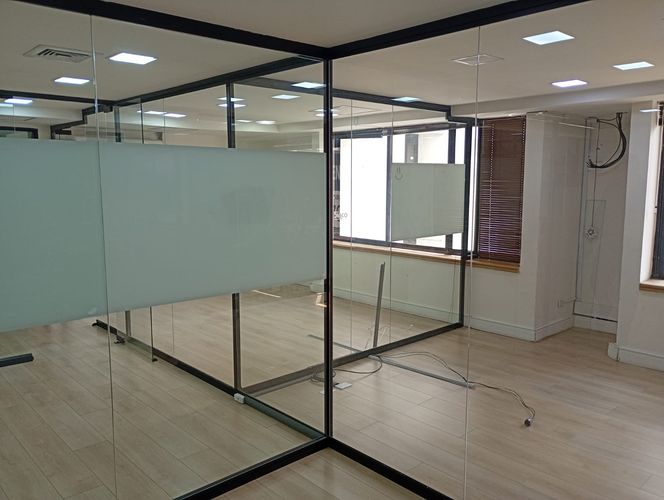 Oficina en arriendo en El Poblado, Medellín, 110 m² · foto 13 de 15