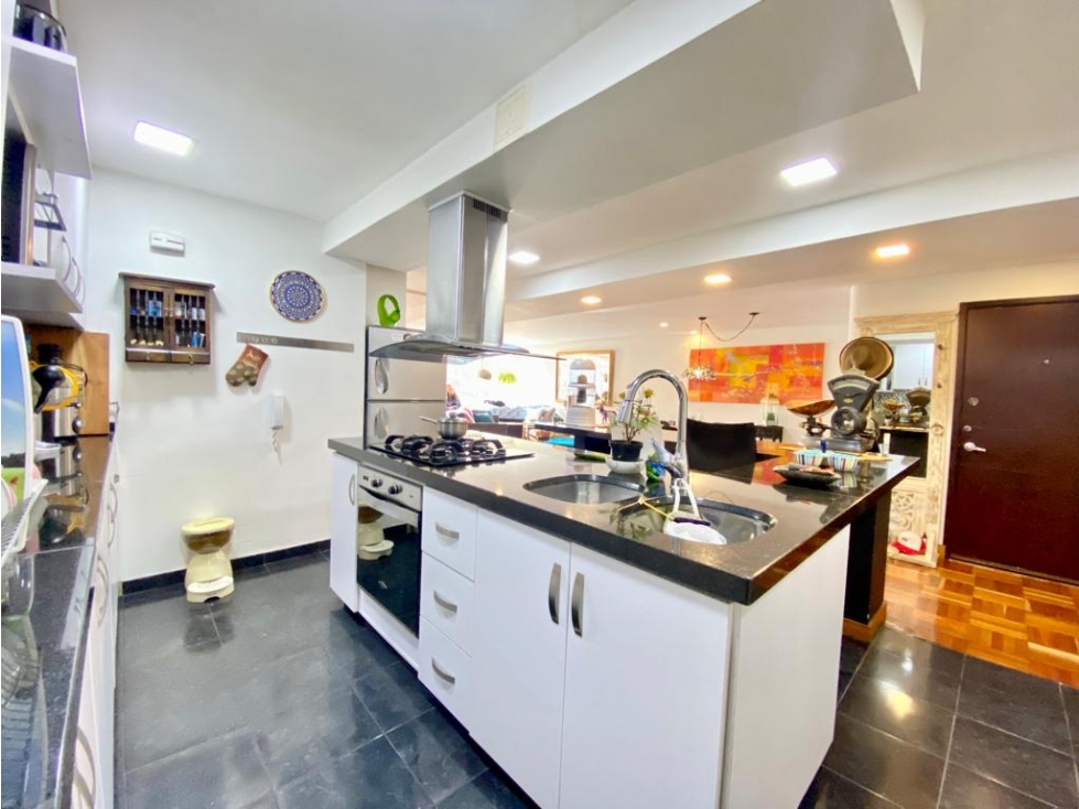 Apartamento en venta en Los Rosales, Bogotá · foto 11 de 24