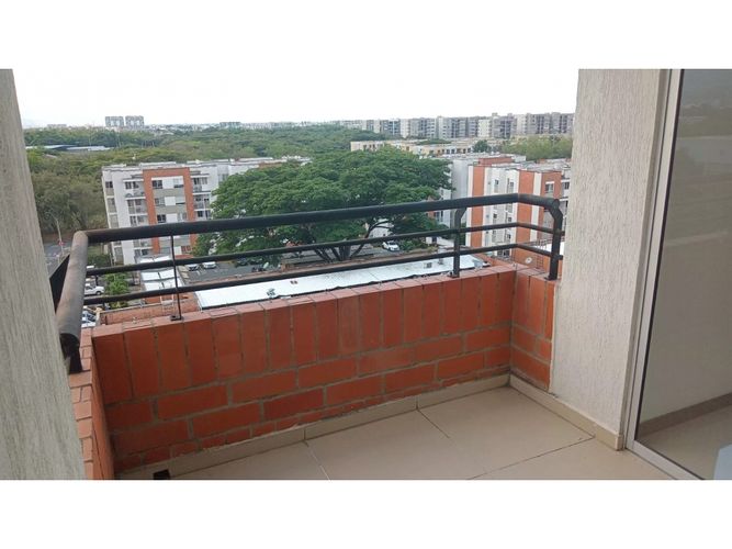 Apartamento de 2 alcobas en venta en Parcelacion Piedra Grande, Cali, 72 m² · foto 2 de 15