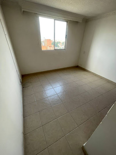 Apartamento en arriendo en Los Colores, Medellín · foto 5 de 10