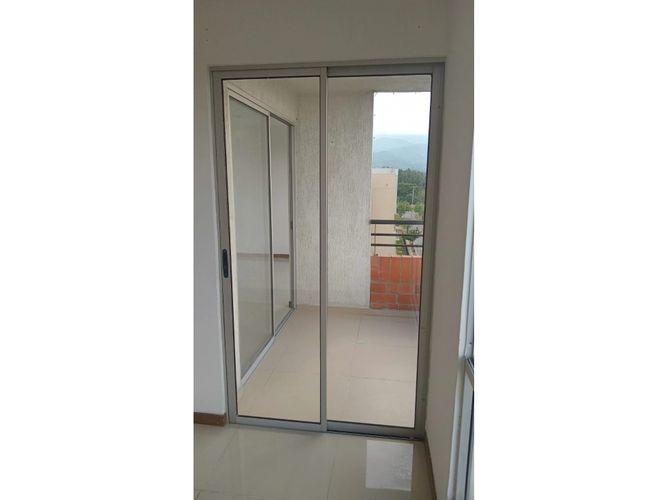 Apartamento de 2 alcobas en venta en Parcelacion Piedra Grande, Cali, 72 m² · foto 14 de 15
