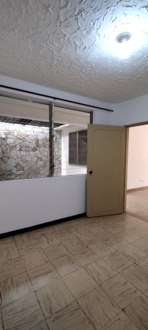 Casa de 4 alcobas en venta en La Flora, Cali, 172 m² · foto 4 de 17