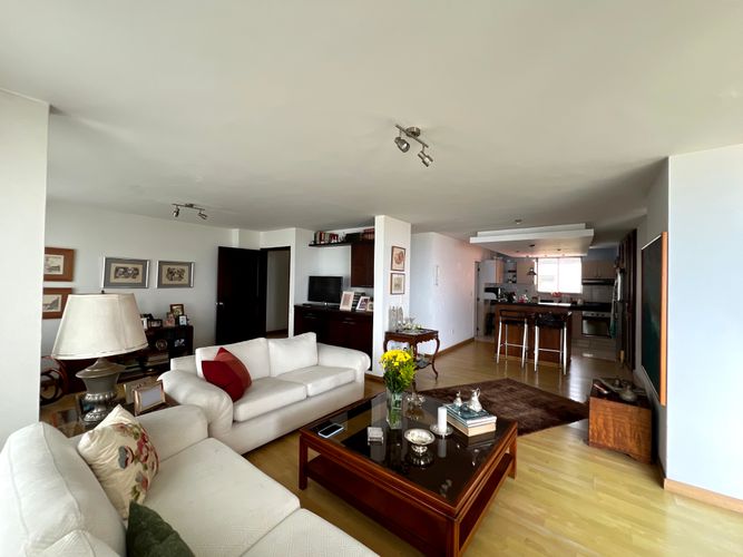 Apartamento de 2 alcobas en venta en Bellavista, Cali, 115 m² · foto 3 de 21