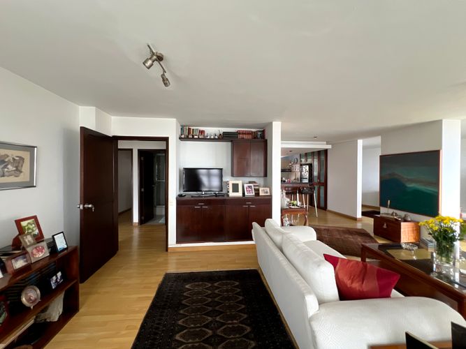 Apartamento de 2 alcobas en venta en Bellavista, Cali, 115 m² · foto 10 de 21