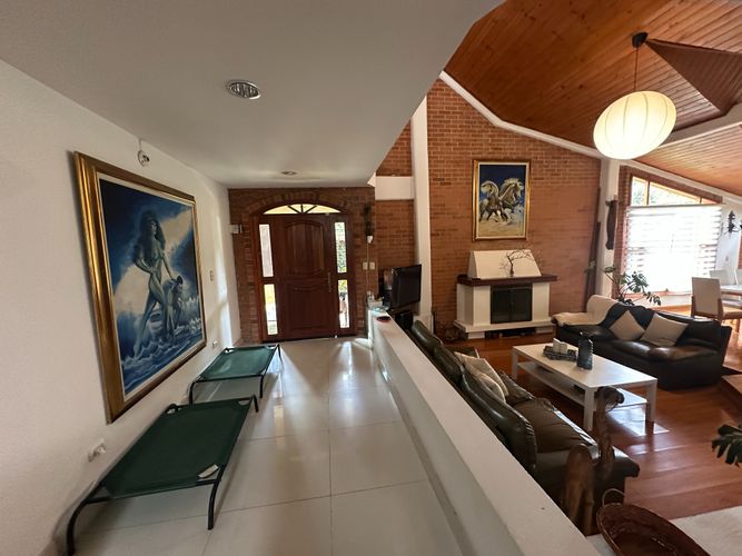 Casa de 3 alcobas en venta en Parcelas, Cota, 980 m² · foto 3 de 24