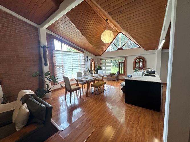 Casa de 3 alcobas en venta en Parcelas, Cota, 980 m² · foto 8 de 24