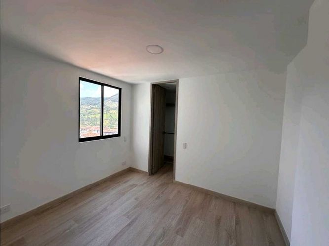Apartamento de 3 alcobas en venta en Puente Pelaez, El Retiro, 65 m² · foto 8 de 12