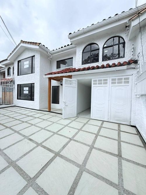 Office for rent in Pontevedra, Bogotá
