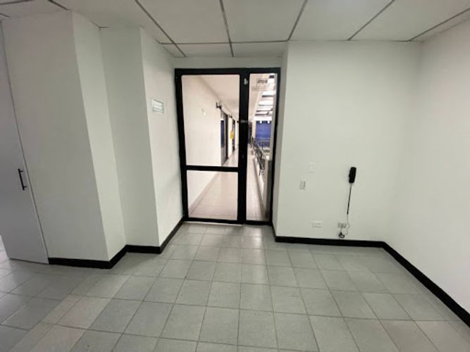 Oficina en arriendo en Lorena, Medellín, 39 m² · foto 2 de 8