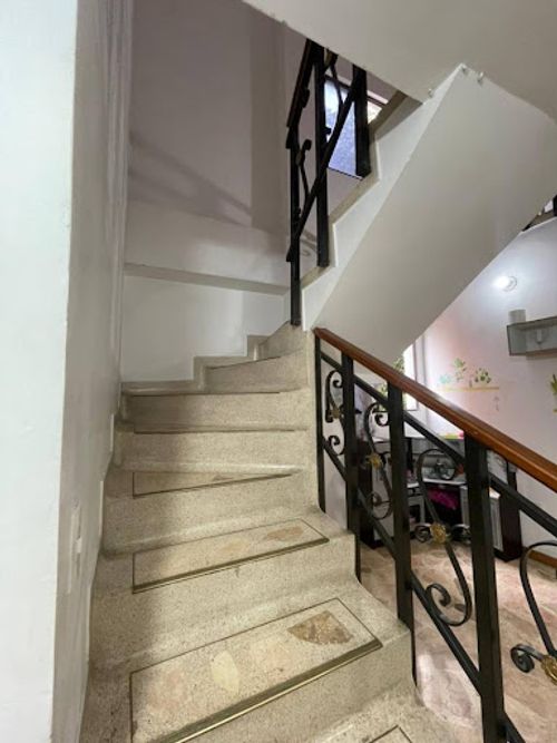 Apartamento de 4 alcobas en arriendo en La Pilarica, Medellín, 260 m² · foto 2 de 18