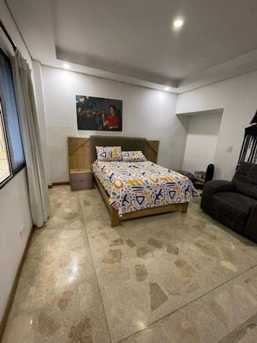 Apartamento de 4 alcobas en arriendo en La Pilarica, Medellín, 260 m² · foto 5 de 18