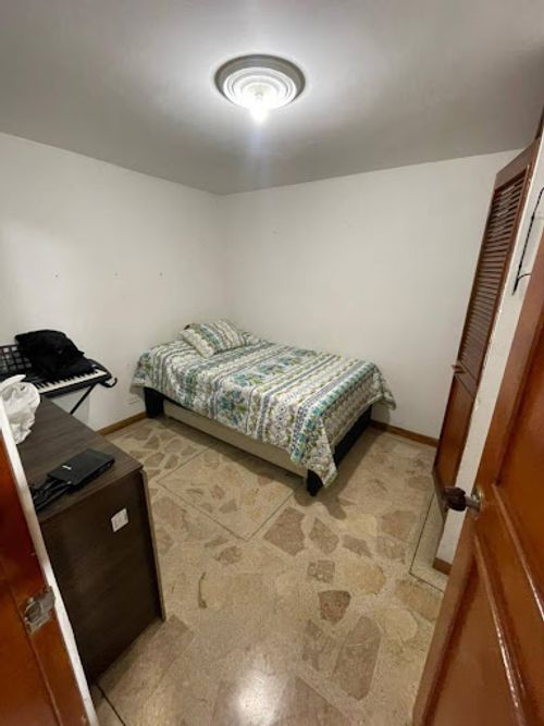 Apartamento de 4 alcobas en arriendo en La Pilarica, Medellín, 260 m² · foto 14 de 18