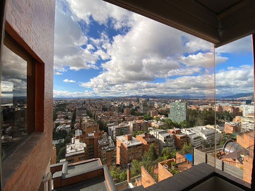 Apartamento en venta en El Refugio, Bogotá · foto 4 de 18