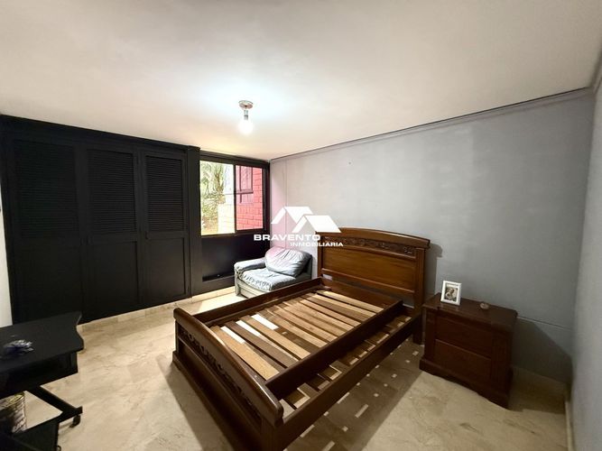 Apartamento de 4 alcobas en arriendo en Los Balsos, Medellín, 212 m² · foto 12 de 17