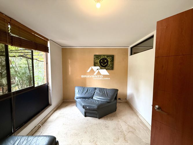 Apartamento de 4 alcobas en arriendo en Los Balsos, Medellín, 212 m² · foto 15 de 17