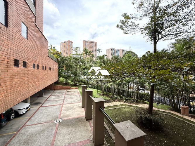 Apartamento de 4 alcobas en arriendo en Los Balsos, Medellín, 212 m² · foto 17 de 17