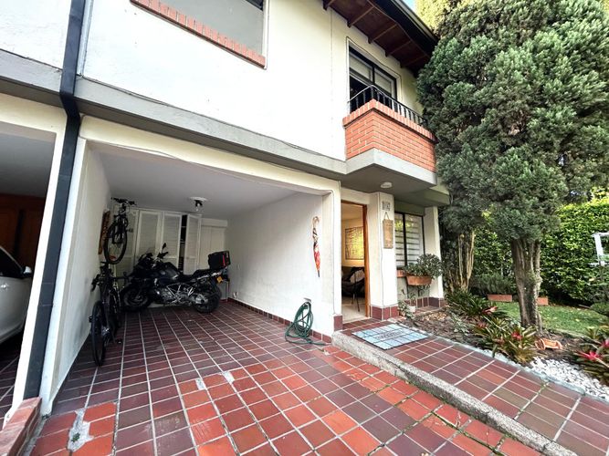 Casa de 3 alcobas en venta en Aldea Verde, Sabaneta, 135 m² · foto 2 de 21