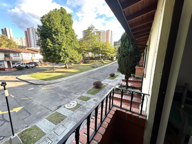 Casa de 3 alcobas en venta en Aldea Verde, Sabaneta, 135 m² · foto 14 de 21