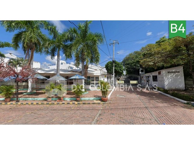 Casa de 3 alcobas en venta en Co. Altos De Chicala, Girardot, 92 m² · foto 2 de 24