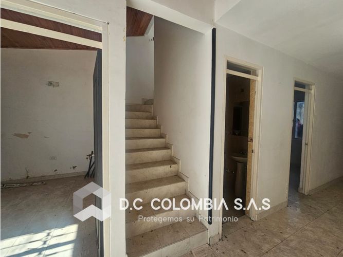 Casa de 3 alcobas en venta en Co. Altos De Chicala, Girardot, 92 m² · foto 3 de 24