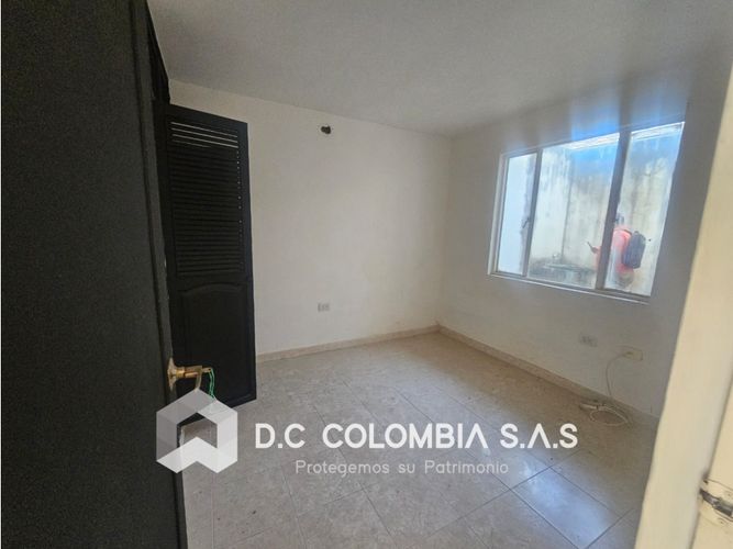 Casa de 3 alcobas en venta en Co. Altos De Chicala, Girardot, 92 m² · foto 18 de 24