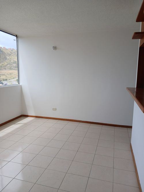 Apartamento de 3 alcobas en venta en Uaecd 007, Soacha, 57 m² · foto 4 de 18