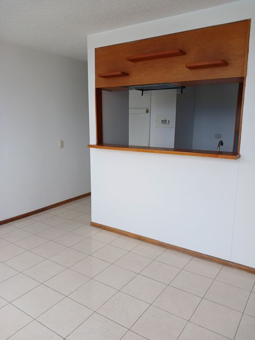 Apartamento de 3 alcobas en venta en Uaecd 007, Soacha, 57 m² · foto 6 de 18