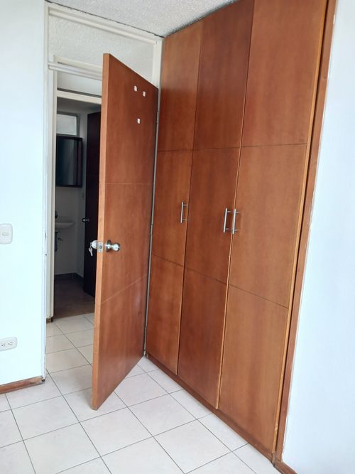 Apartamento de 3 alcobas en venta en Uaecd 007, Soacha, 57 m² · foto 10 de 18