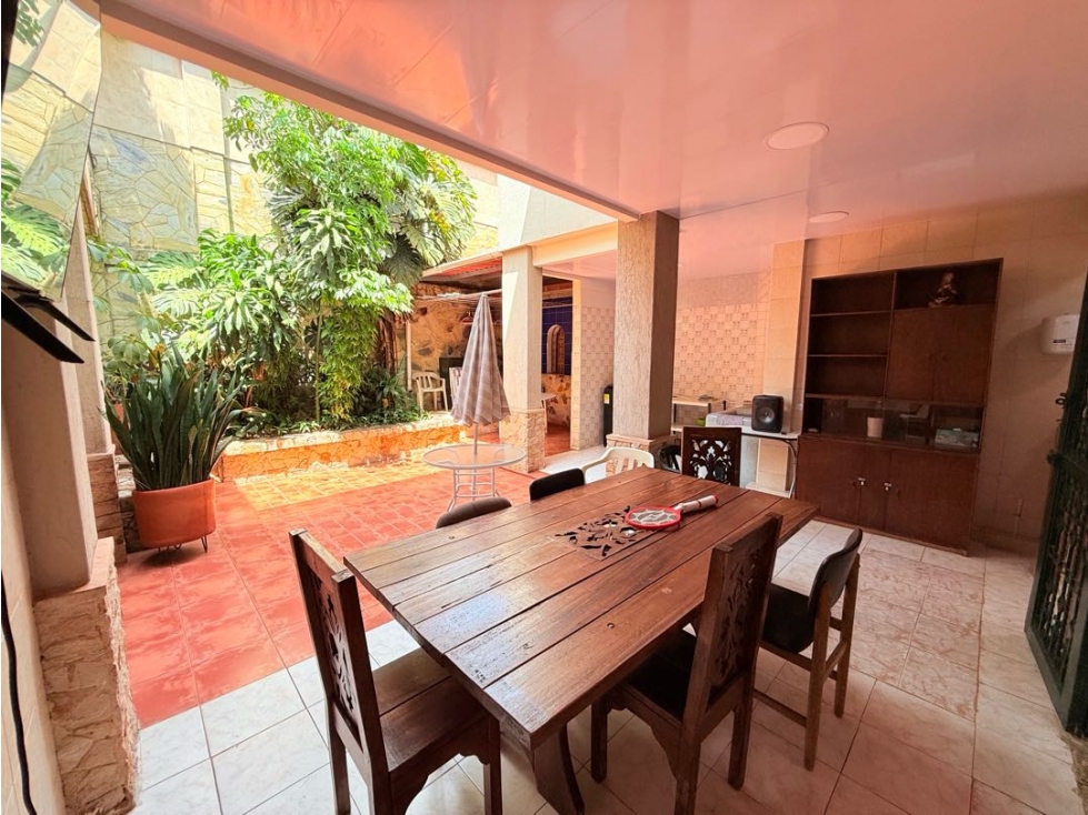 Casa en Arriendo en Miraflores, Cali