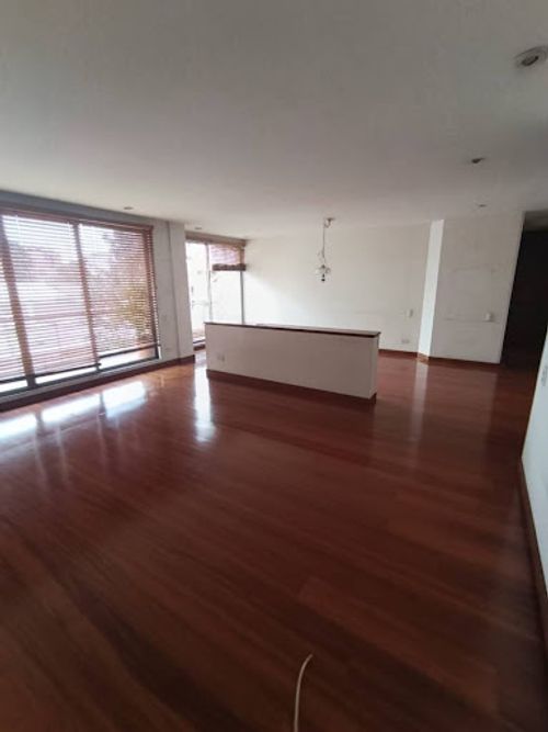Apartamento de 3 alcobas en venta en Chicó Navarra, Bogotá, 114 m² · foto 16 de 24