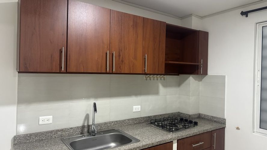 Apartamento en venta en Santa Monica Popular, Cali · foto 2 de 15