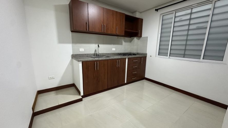 Apartamento en venta en Santa Monica Popular, Cali · foto 4 de 15