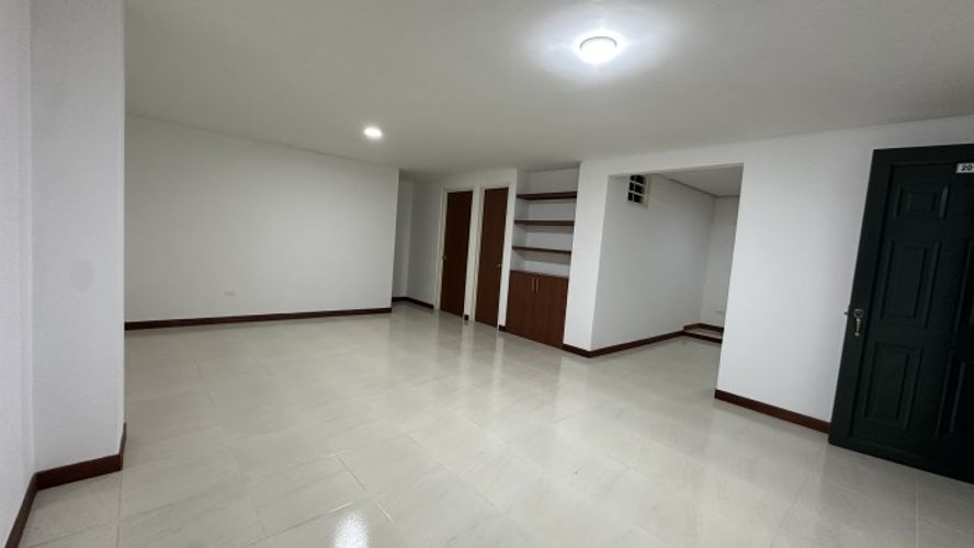 Apartamento en venta en Santa Monica Popular, Cali · foto 5 de 15