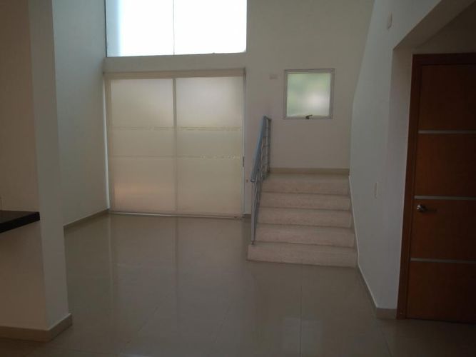 Casa de 4 alcobas en venta en La Estancia, Villa del Rosario, 219 m² · foto 4 de 18
