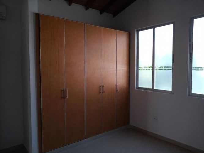 Casa de 4 alcobas en venta en La Estancia, Villa del Rosario, 219 m² · foto 8 de 18