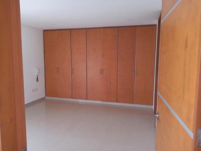 Casa de 4 alcobas en venta en La Estancia, Villa del Rosario, 219 m² · foto 11 de 18