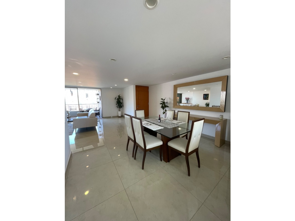 Apartamento en arriendo en Los Parra, Medellín · foto 2 de 13