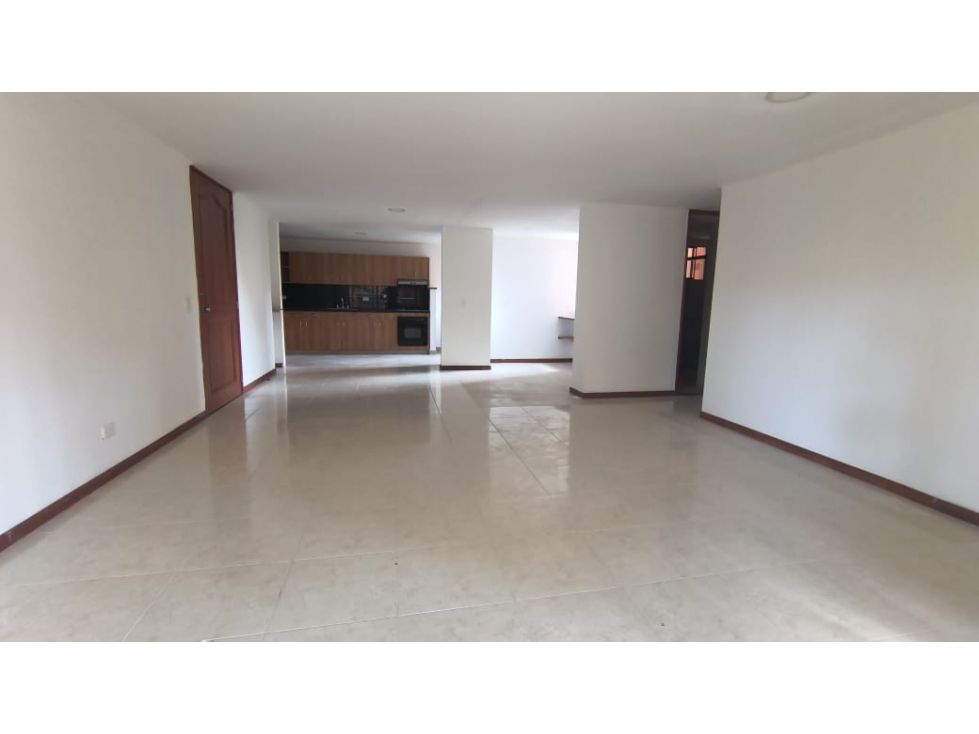 Apartamento en arriendo en Ciudad Del Río, Medellín · foto 2 de 14