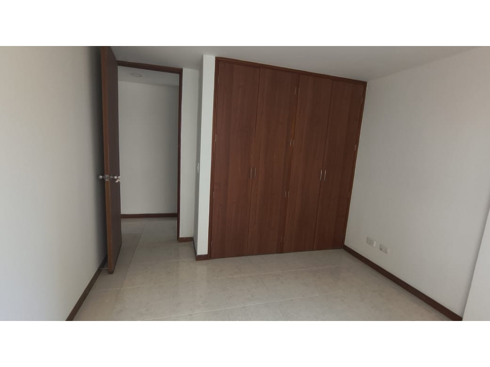 Apartamento en arriendo en Ciudad Del Río, Medellín · foto 8 de 14