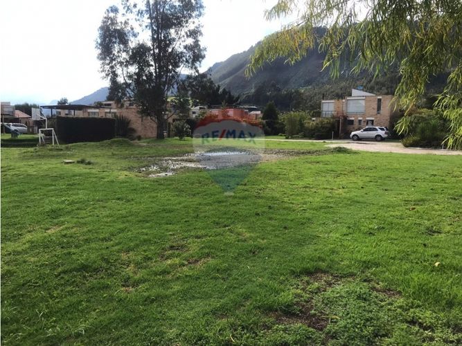 Lote en venta en Chuntame, Cajicá, 1047 m² · foto 3 de 10