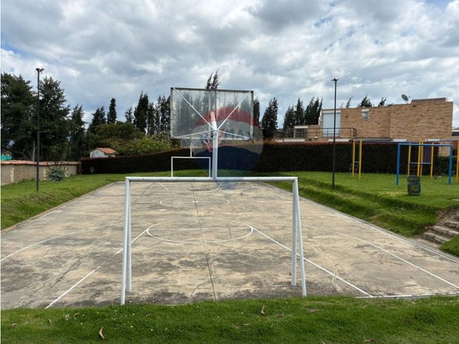 Lote en venta en Chuntame, Cajicá, 1047 m² · foto 8 de 10